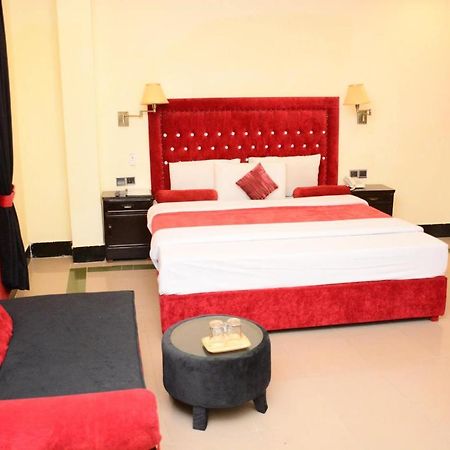 Hotel Move-N-Pick Murree Exterior foto